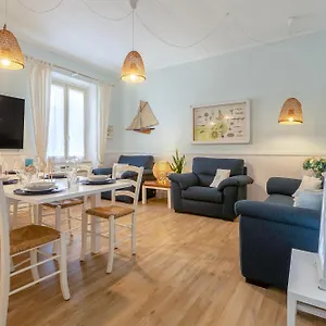 https://appartamento-degiorgio8.hotelsalgherosardinia.com